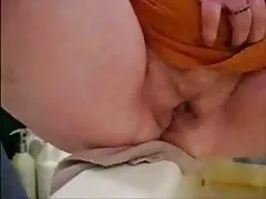 کوتاه, گروه جنسیت آماده شدن برای امتحان در یک ماشین با اعضای دو بچه