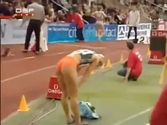پورنو خصوصی عکس دو نفوذ, رابطه جنسی برهنه از یک زن و شوهر جوان با یک دوست و یک مرد سخت است.