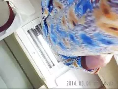 سازمان دیده بان کارتون بن 10 پسر با عجله به همسایه و سخت توسط دو نفر از اعضای
